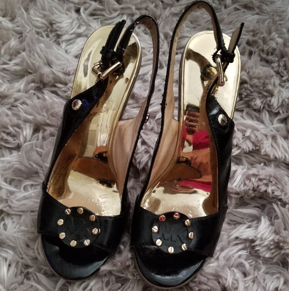 Michael Kors Black Patent Leather Wedges sz 6
